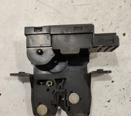 Renault Laguna II Tailgate/trunk/boot lock/catch/latch 8200229953