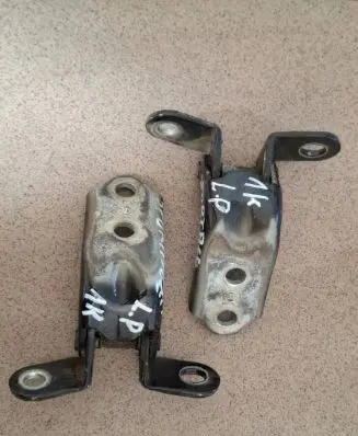 Front door hinge set