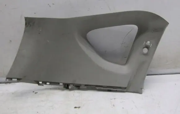 Toyota RAV 4 (XA40) (C) pillar trim 1111