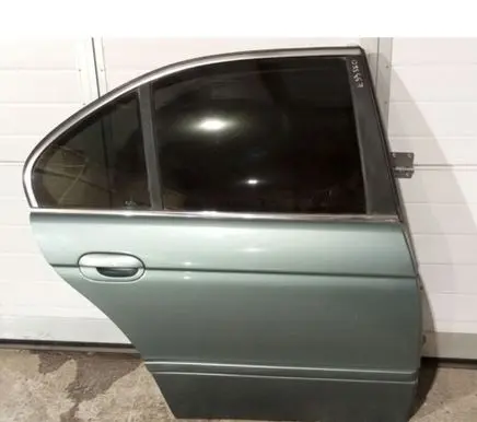 BMW 5 E39 Rear door 41528266722