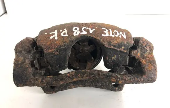 Nissan Note (E11) Front brake caliper