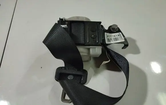 Honda Civic Rear seatbelt 0435061