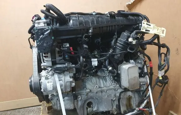 BMW 5 G30 G31 Engine B58B30A 17555246
