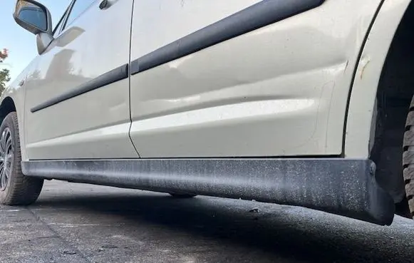 Nissan Tiida C11 Sill