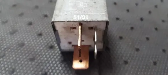 Skoda Octavia Mk1 (1U) Other relay 357911253