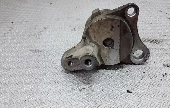 Toyota RAV 4 (XA20) Generator/alternator belt tensioner