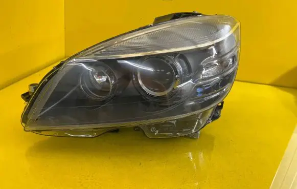 Mercedes-Benz C W204 Headlight/headlamp A2048207561