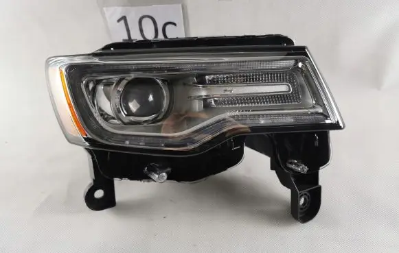 Jeep Grand Cherokee Headlight/headlamp 68111000AC