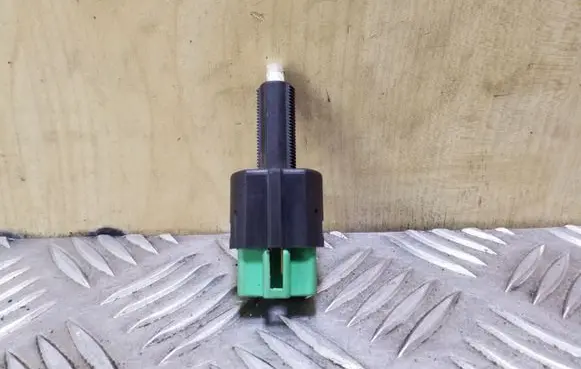 Mitsubishi Outlander Brake pedal sensor switch