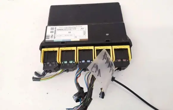 Ford Focus Comfort/convenience module 1s7t15k600fb 1s7t-15k600-fb