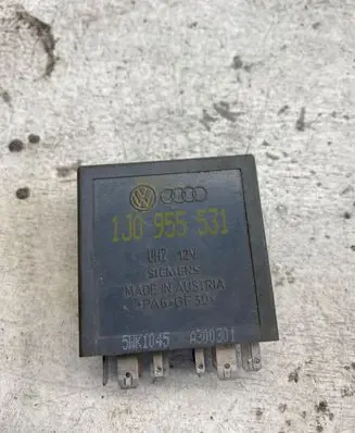 Volkswagen Golf IV Other relay 1j0955531