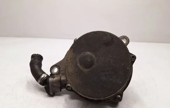 BMW 5 E60 E61 Vacuum pump 11667791232