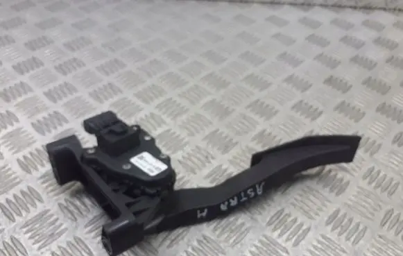 Opel Astra H Accelerator pedal position sensor 9157997