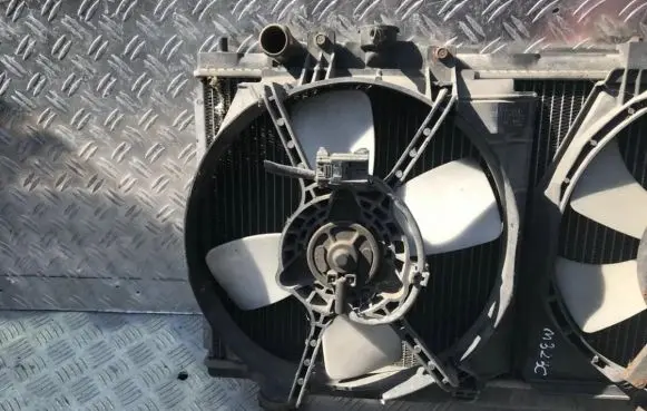 Mazda 323 Radiator cooling fan shroud 1227501722 122750-1722