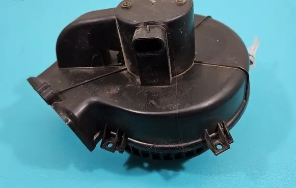 Heater fan/blower