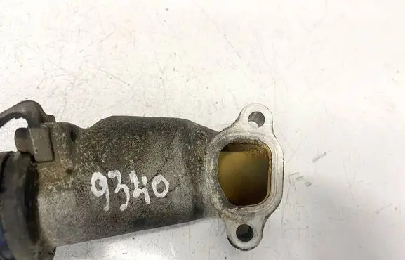 Toyota Avensis T220 Engine coolant pipe/hose