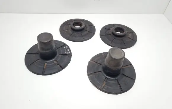 Opel Zafira A Front coil spring rubber mount 90538496 90538498