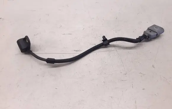 Audi A3 S3 8P Crankshaft position sensor 9805940