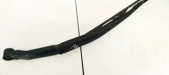 Subaru Legacy Front wiper blade arm