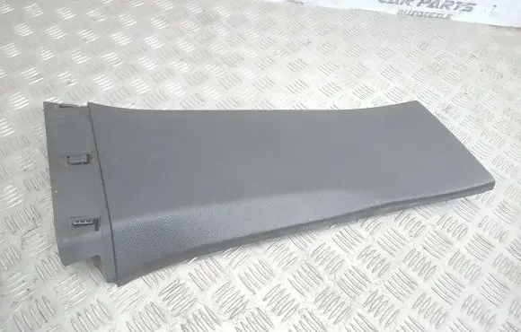 (B) pillar trim (bottom)
