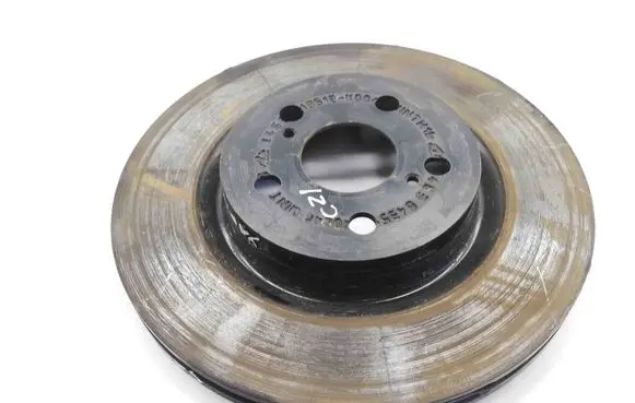 Toyota Yaris XP210 Front brake disc
