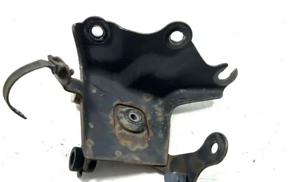 Toyota Avensis T270 ABS pump bracket 