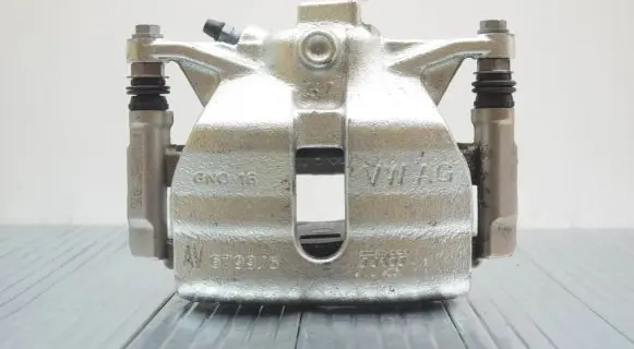Volkswagen Tiguan Front brake caliper 5Q0106DQ
