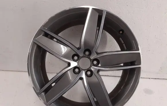 Audi A1 R18 alloy rim 