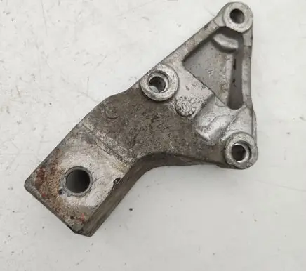 Citroen Xsara Picasso Engine mounting bracket 9637792380