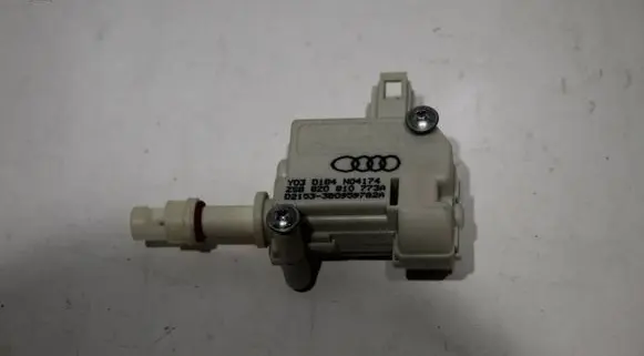 Audi A8 S8 D3 4E Fuel tank cap lock 8Z0810773A 3B0959782A