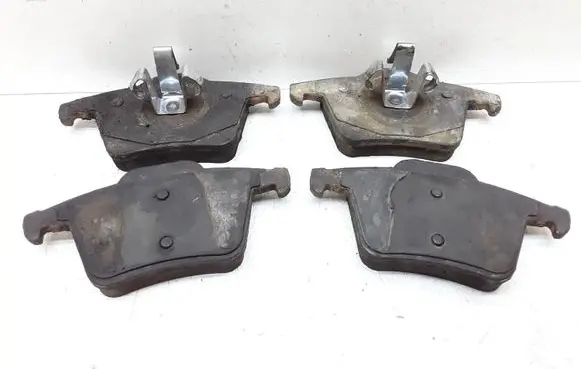 Volvo XC90 Brake pads (rear) 