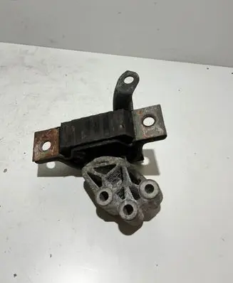 Opel Antara Engine mount bracket 46830806