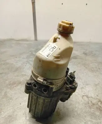 Opel Zafira B Power steering pump 13192897 7625955136 006847908
