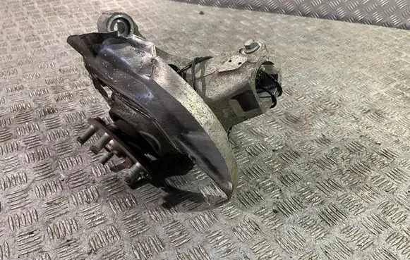 Land Rover Evoque II Front wheel hub 28C76766