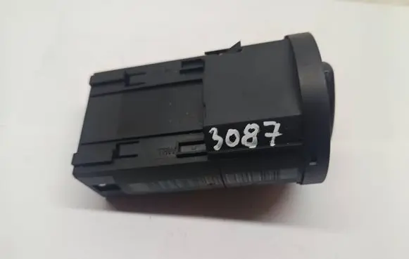 Volkswagen Golf IV Light switch 1C0941531 C1T3260