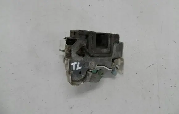 Nissan Sunny Rear door lock 