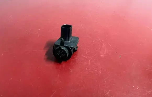 BMW X3 G01 AUC sensor 6833647 64116833647