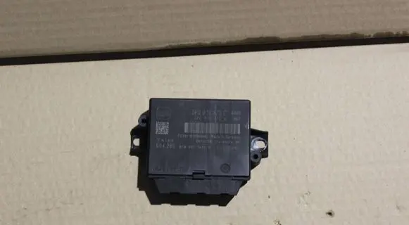 Seat Leon (1P) Parking PDC control unit/module 5P0919475C 5P0919475A 604285