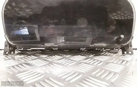 Speedometer (instrument cluster)