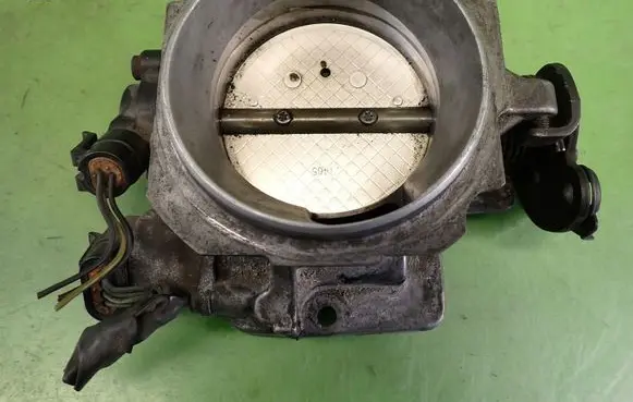 Chevrolet Blazer S10 Throttle body valve 