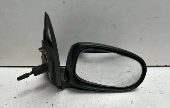 Nissan Almera N16 Manual wing mirror E11015827 E11025827