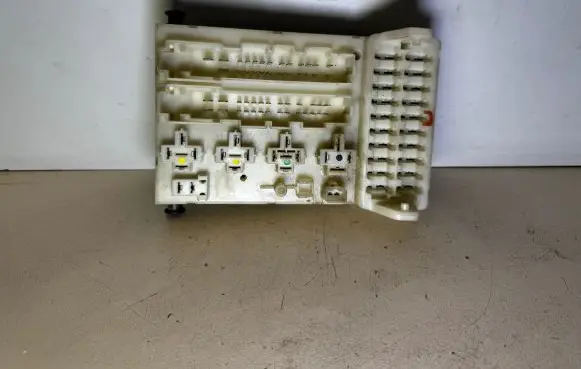 Ford Mondeo MK II Fuse box set 93BG14A073EF 93BG14A073 58381595