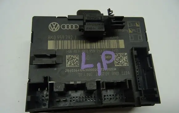 Audi A4 Allroad B8 Door control unit/module 8K0959792J