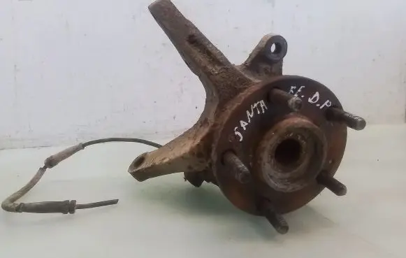 Hyundai Santa Fe Front wheel hub