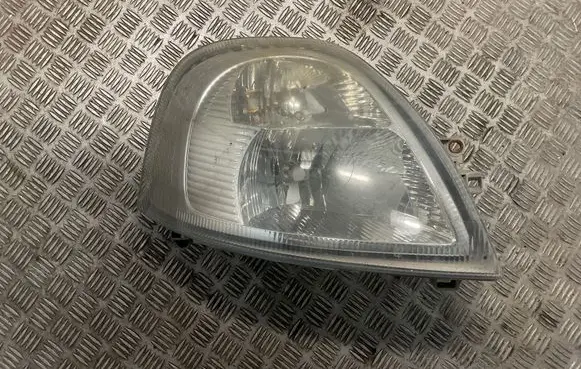 Renault Master II Headlight/headlamp