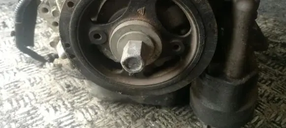 Toyota Corolla Verso AR10 Crankshaft pulley