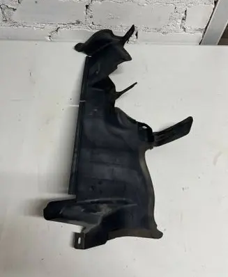 Dodge Charger Intercooler air guide/duct channel 68212036AB 68236462AB