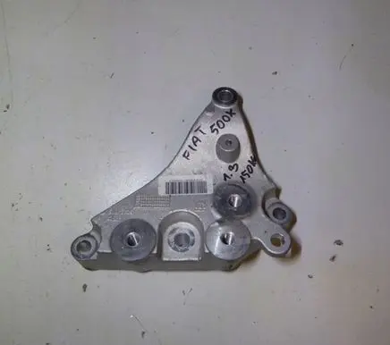 Fiat 500X Engine mounting bracket 005197870600