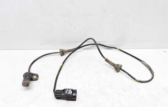 Volvo V70 ABS brake wheel speed sensor 9496961