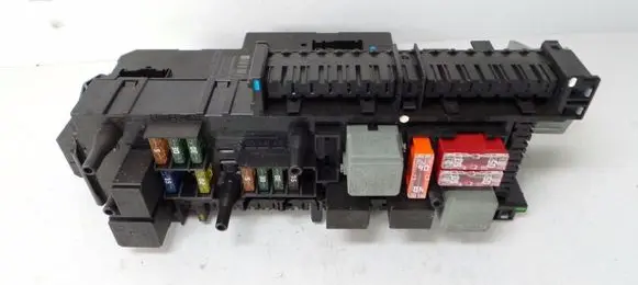 Mercedes-Benz GLK (X204) Fuse module A2049001402